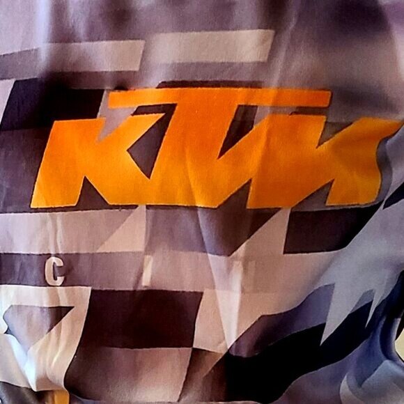 KTM Gradient Orange & Purple Graphic Short-Sleeve T-Shirt Lightweight Medium - Picture 2 of 6
